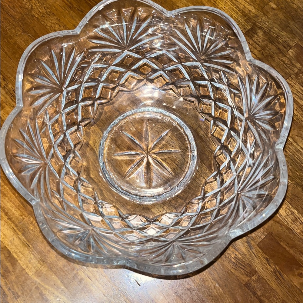 Noritake Hampton Hall Heavy Crystal Bowl